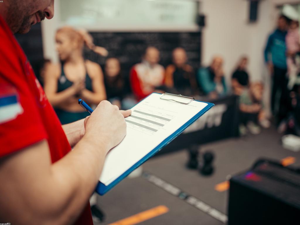 យុទ្ធសាស្ត្រប្រកួត: ការពង្រឹងសមត្ថភាពក្នុងការប្រកួត